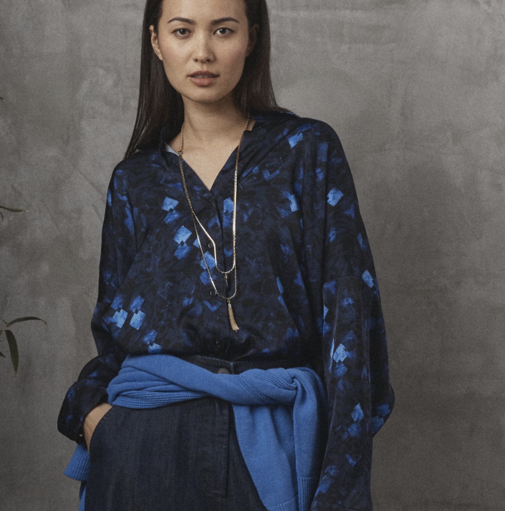 blouse | ECOLA-R - navy/blauw